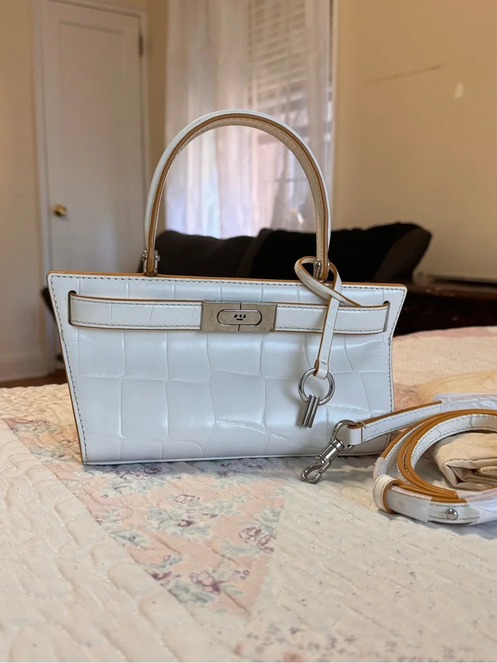 Tory Burch Lee Radziwill Cat Eye Bag